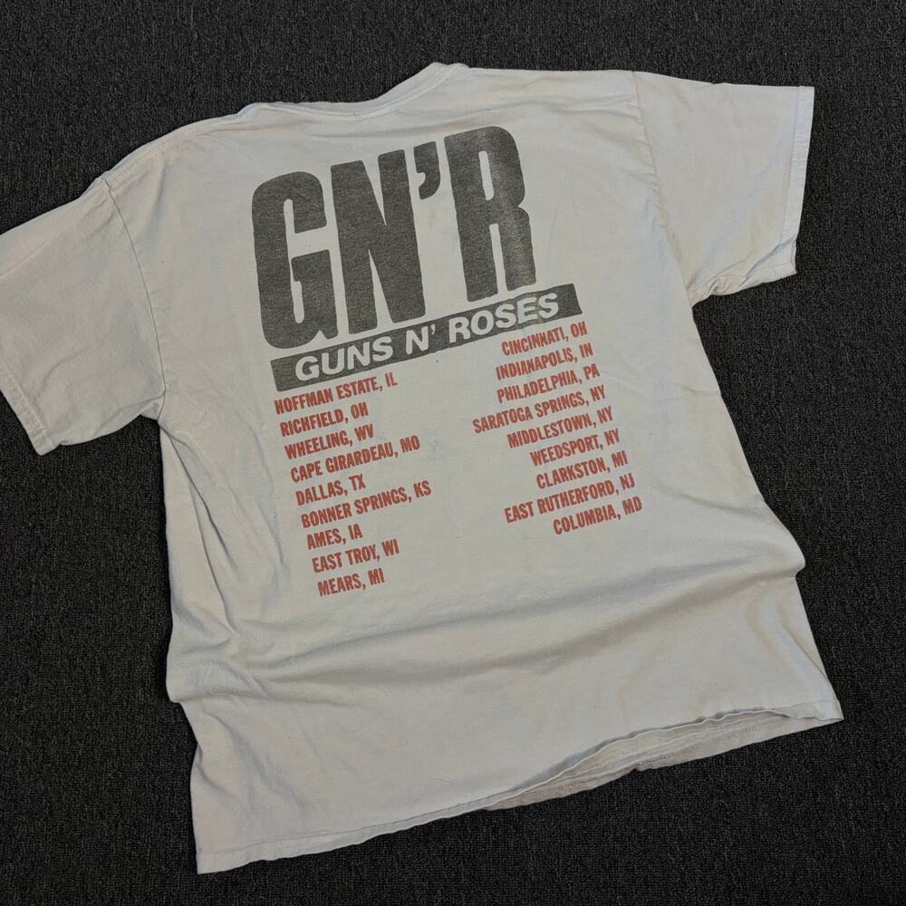 Vintage Y2k Guns N Roses Band Tour White Graphic Tee Men's Medium